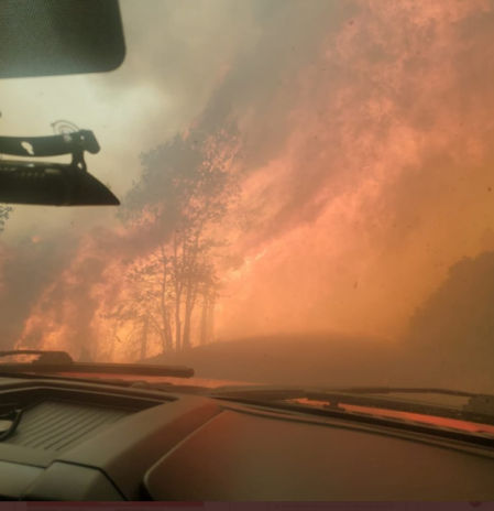 Las imágenes que los bomberos han captado al dirigirse hacía el incendio / CAL FIRE AEU