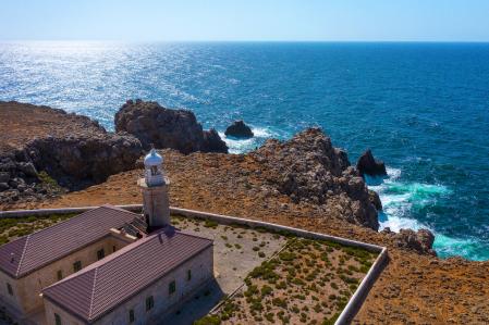 Faro Punta Nati