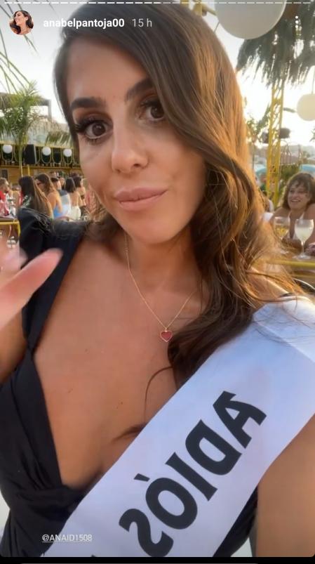 Anabel Pantoja en su despedida de soltera
