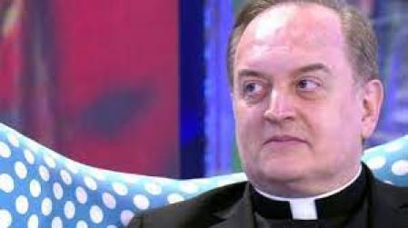 El padre Apeles reaparece en 'Sálvame' para hablar del obispo de Solsona