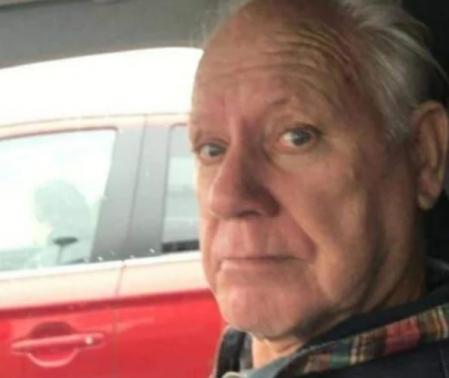 Las autoridades enviaron grupos de búsqueda al bosque de Khong Ta Bang para tratar de dar con el jubilado