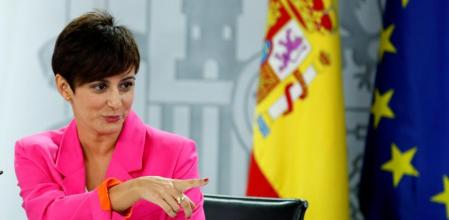 La portavoz del Gobierno y ministra de Política Territorial, Isabel Rodríguez. (Javier Lizón / EFE)