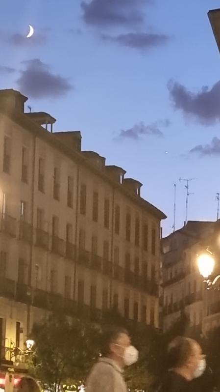 Conjunción de la Luna con Venus vista desde Madrid.