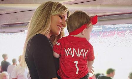 Edurne con su hija Yanay