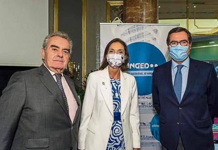 Alfonso Merry del Val, Reyes Maroto y Antonio Garamendi. Asamblea Anged