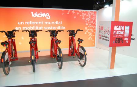 La innovadora 'app' de movilidad Smou te ofrece parking gratis en el salón.