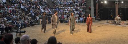 Representación de 'El poema de Gilgamesh. Rei d´Uruk', adaptación a cargo de La Perla 29 con dirección de Oriol Broggi, en el Teatre Grec de Barcelona, 2018.