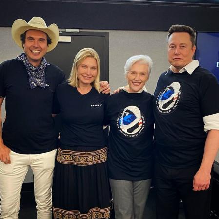 La familia Musk, al completo.