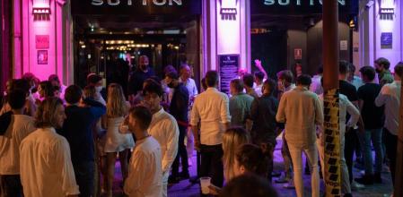El ocio nocturno, cerrado en interiores desde principios del verano, reabre en Catalunya este viernes