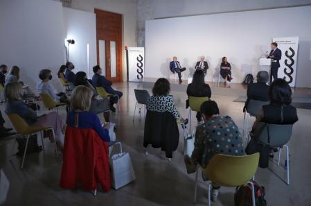 EL público durante el debate de Espanya Polifònica