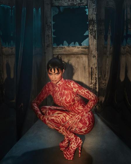 Kylie Jenner en la campaña de la colección 'Kylie x Nightmare on Elm Street'