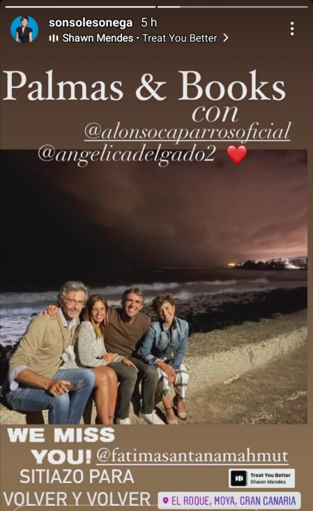 Sonsoles Ónega y Alonso Caparros, juntos con sus parejas en Gran Canaria