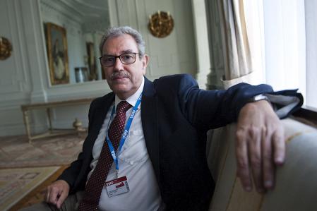 Vicente Larraga está desarrollando una de las cinco vacunas españolas desde el Centro de Investigación Biológicas del CSIC,