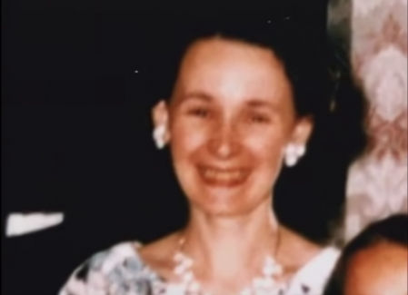 Doris Brown, víctima de Russell Johnson