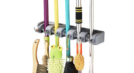 Colgador de escobas y fregonas de pared