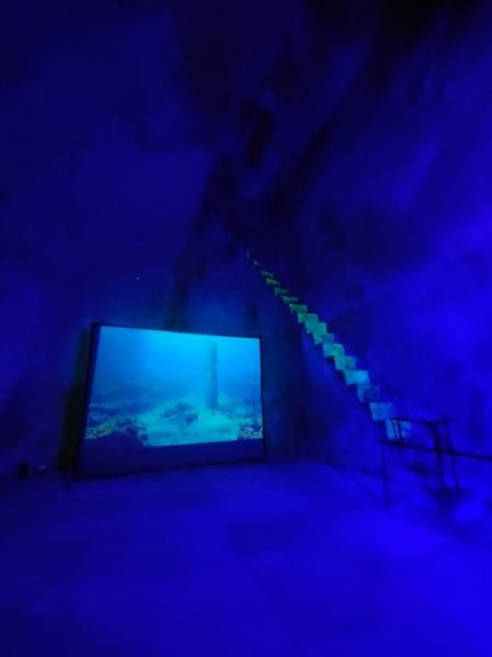 La obra ha sido diseñada para el singular espacio que ocupa