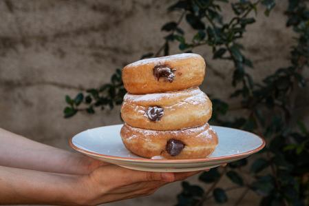 Los Bungnuts se preparan cada día de forma artesanal y utilizan azúcares ecológicos, integrales y harinas de proximidad.