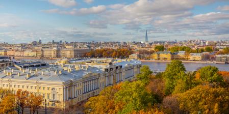 Vista de San Petersburgo desde lo alto de la catedral