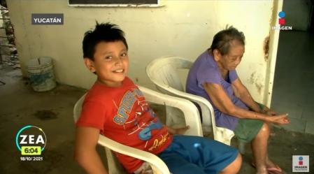 La anciana le costea todo a su nieto sin ayuda de nadie