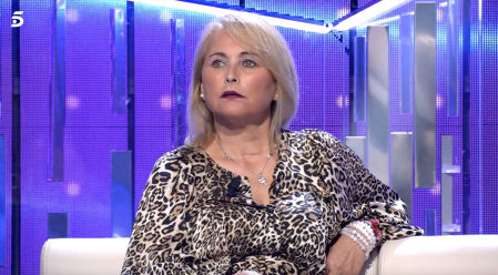 Lucía Pariente, expulsada el pasado jueves por la audiencia del reality de Telecinco, ha enviado diversos tuits a algunos de sus enemigos dentro de la casa