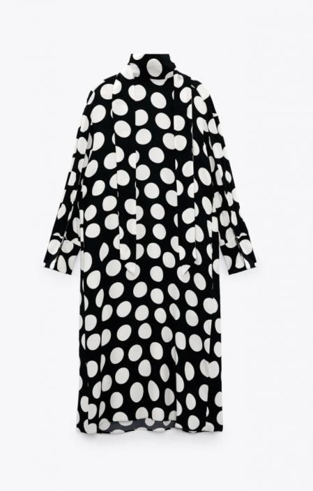 Este vestido túnica se ha convertido en uno de los artículos más codiciados de la firma gallega.