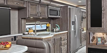 Jayco Precept Prestige, la majestuosa autocaravana para escapadas inolvidables.