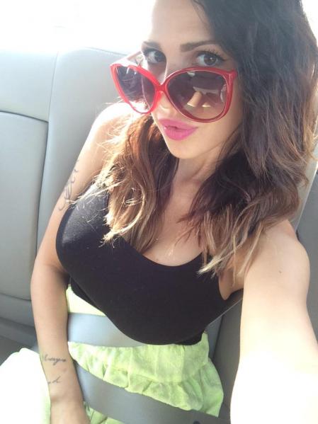 La joven pasó por dos programas de Mediaset y ahora trabaja en un restaurante sevillano.