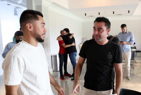 Xavi Hernández se despide, entre lágrimas, del Al Sadd