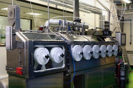 El ‘compartimiento de la tripulación’ dentro de la Planta Piloto MELiSSA. Este hábitat extremadamente hermético se realiza hoy con un equipo simulado de ratas