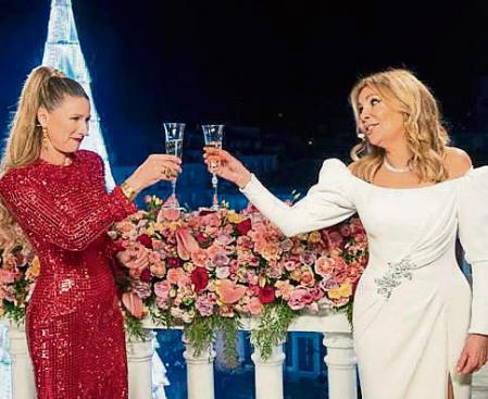 Anne Igartiburu y Ana Obregón