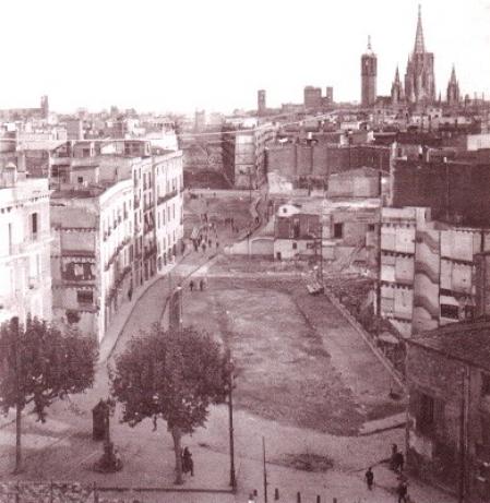 Derribos en la Riera de San Juan.
