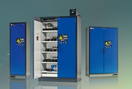 Estos armarios de seguridad están especialmente pensados para la carga segura de muchas baterías a la vez