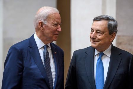 Mario Draghi yJoe Biden en Roma