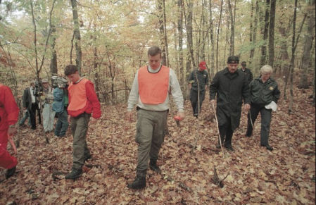 Las autoridades peinan la zona de Cahaba Lane para buscar a las víctimas de Thomas Huskey 'Zoo Man'