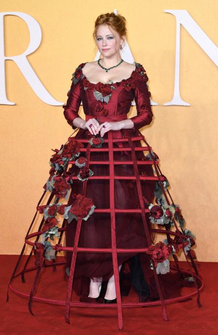 La actriz Haley Bennett en la premiere de 'Cyrano' en Londres