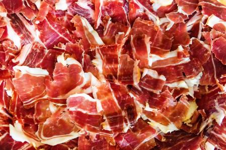La grasa insertada en la carne se trata de uno de los signos que determinan la excelencia de un jamón curado