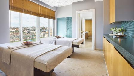 El spa, con tratamientos de vinoterapia, es uno de los platos fuertes.