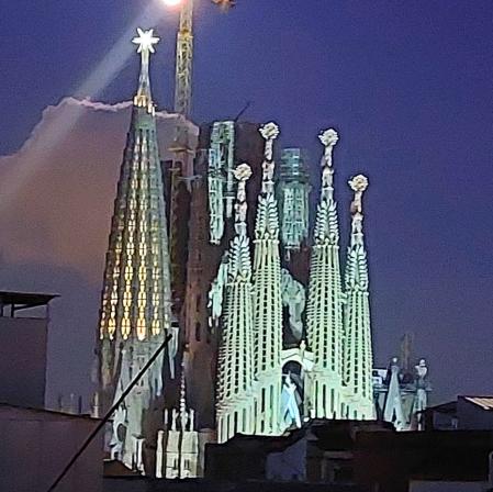 La estrella con la luna.