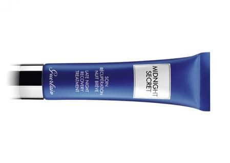 Tratamiento recuperador de noches cortas. Midnight secret, de Guerlain, 29 euros.