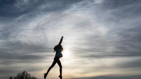 Jugando con el halo solar en Manlleu.