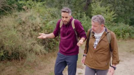 Roberto Leal confiesa a Chicote que no le gusta hablar de televisión cuando re reúne con su familia y amigos