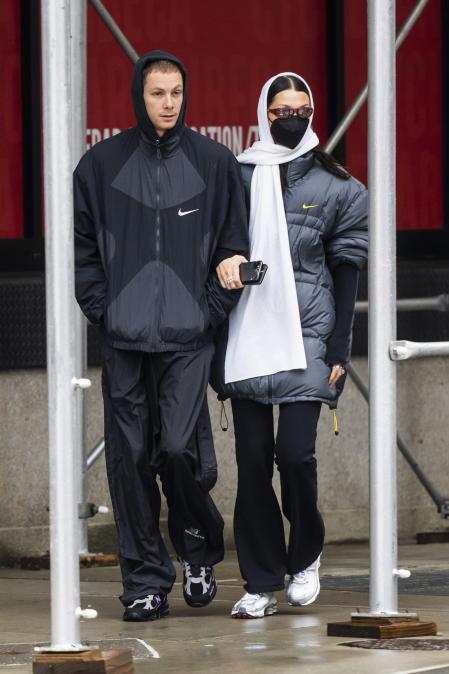Bella Hadid y Marc Kalman, una pareja muy coordinada en Nueva York