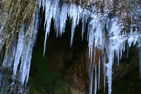 Salt del Mir helado.
