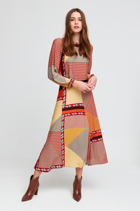 La técnica del patchwor que consiste en unir retales de telas diversas, ya sea cosidas entre sí o montadas sobre un tejido base