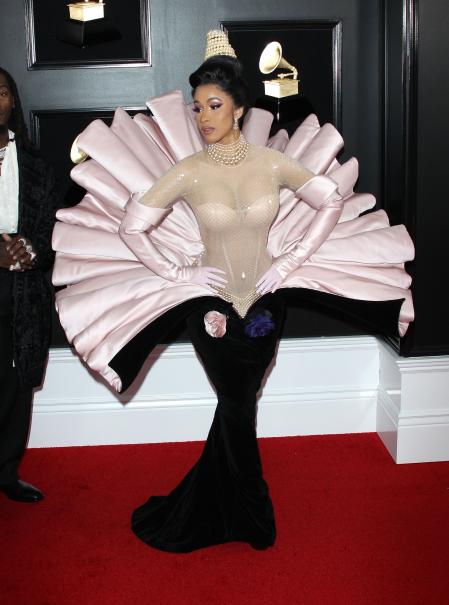 Cardi B en la alfombra roja de los Premios Grammy, en febrero de 2019