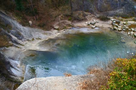 El Gorg del Salt de Borredà helado.