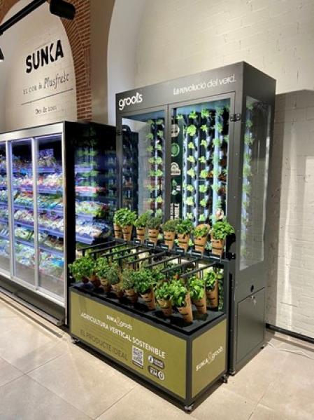 GROOTS se encuentra en 160 tiendas, distribuyendo en canales online, y a cadenas de distribución como Bonpreu, Alcampo, Plusfresc, Sorli, Ametller Origen, Veritas y Cal Fruitós