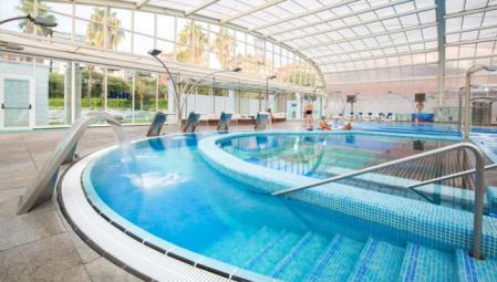 El grupo DiR también cuenta con varias piscinas y espacios termolúdicos