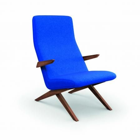 Butaca  High Back Chair, creada en 1955 por la arquitecta danesa, Cassina la ha comenzado a reeditar en el 2021.