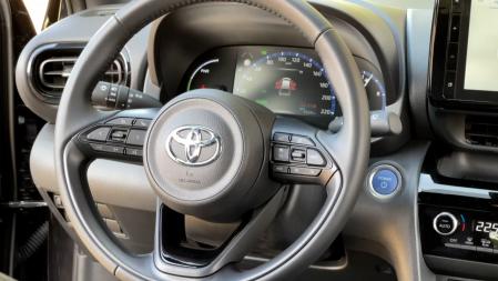 Toyota Yaris Cross AWD-i Adventure